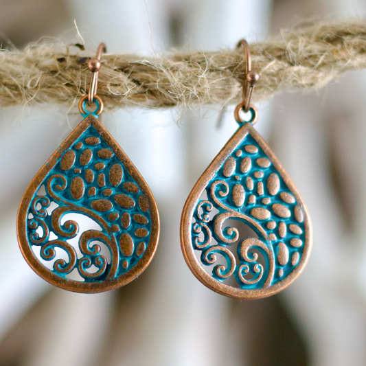 Boho Swirl Teardrop Earrings – Vintage & Artistic Design