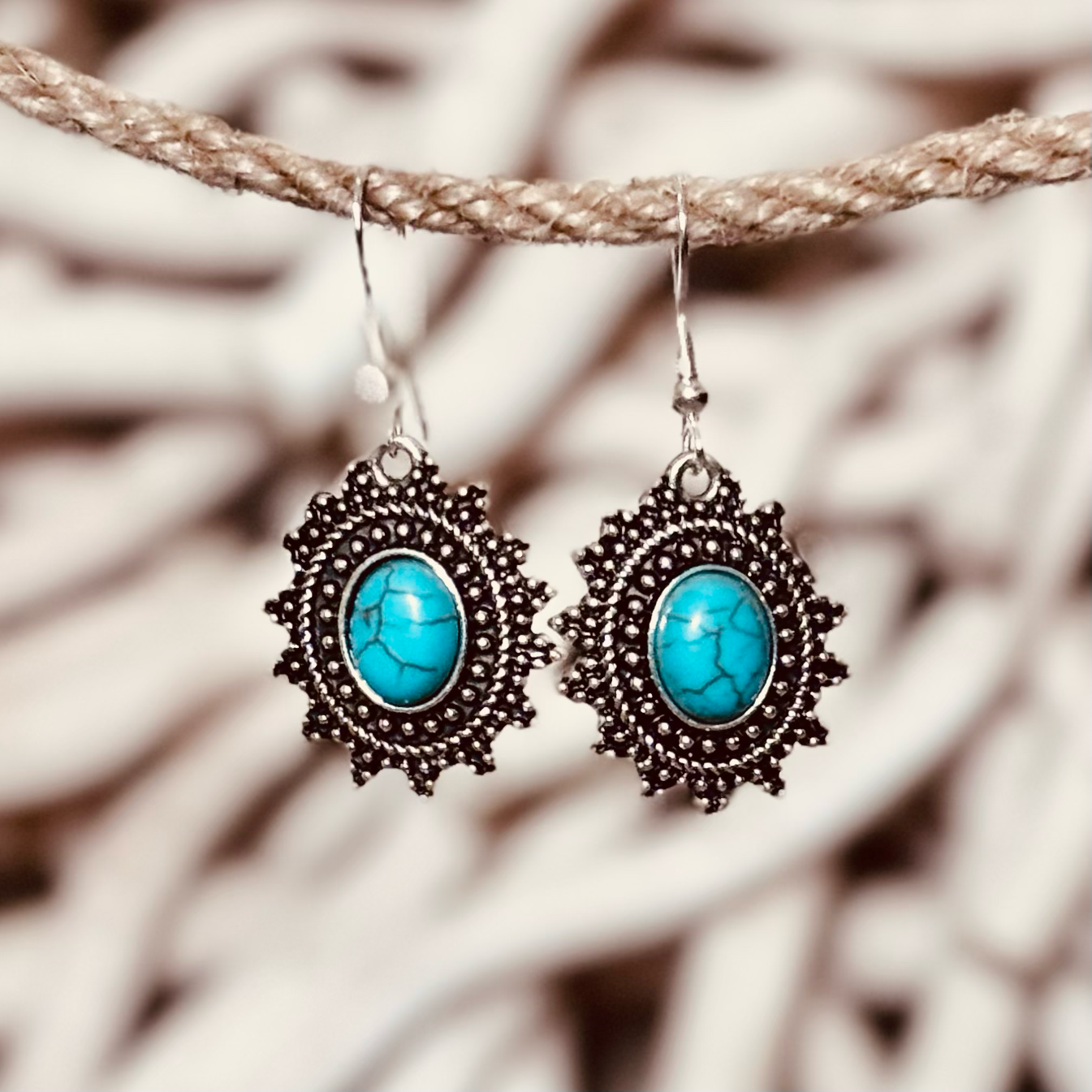 Vintage Elegance Turquoise Earrings – Timeless Beauty