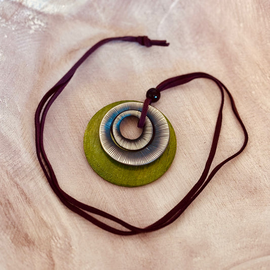 Urban Zen Circle Necklace - Bold & Balanced
