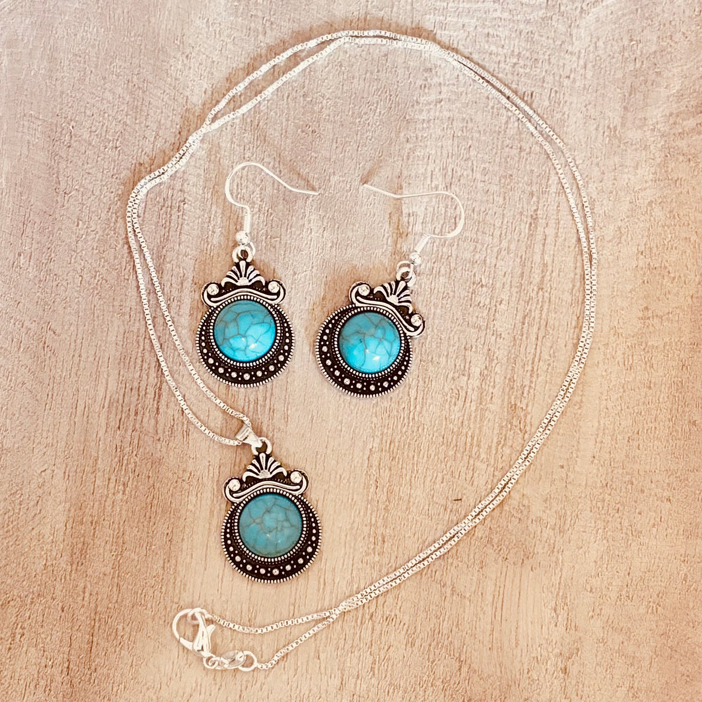Turquoise Majesty Necklace & Earring Set – Regal & Striking