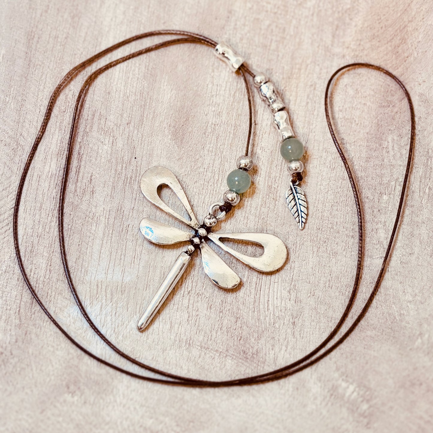 The Dragonfly Serenity Necklace – Graceful & Nature-Inspired