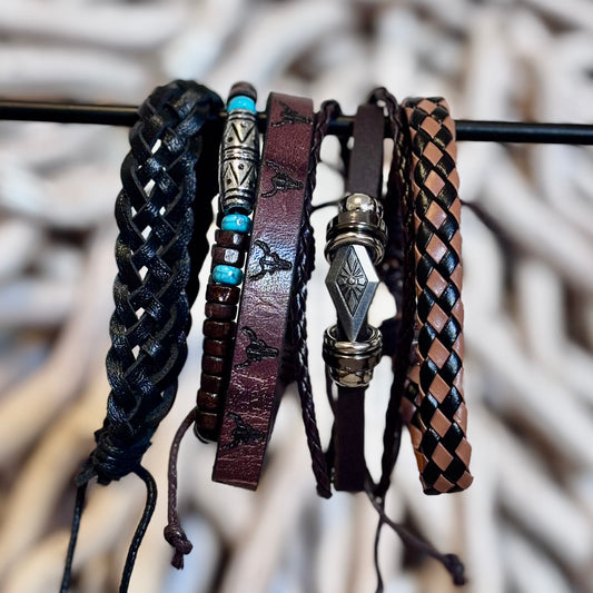 Frontier Spirit Leather Stack – Rustic Edge & Western Charm