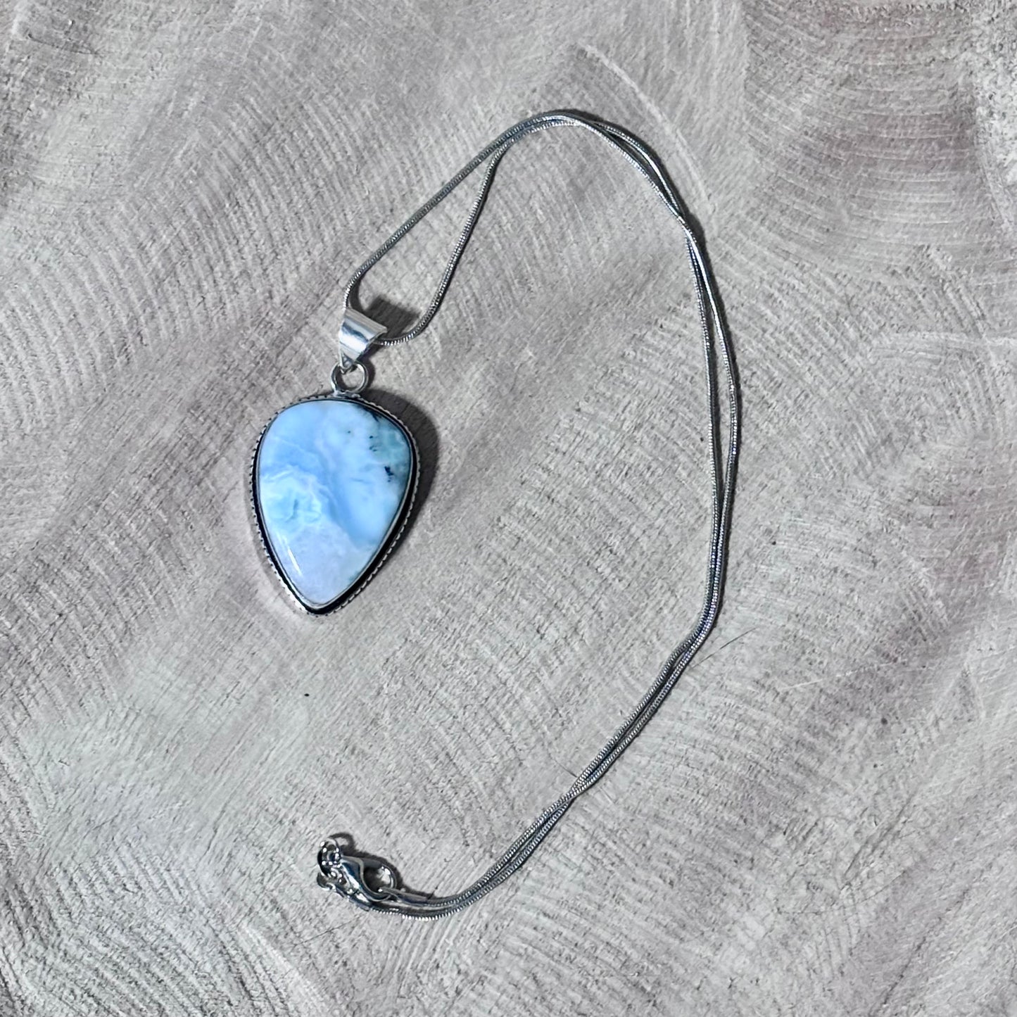 Ocean Drop Pendant – Larimar Calm & Sky-Coloured Stillness