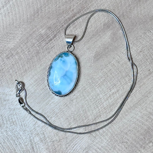 Tide Pool Pendant – Oval Larimar in Polished Silver