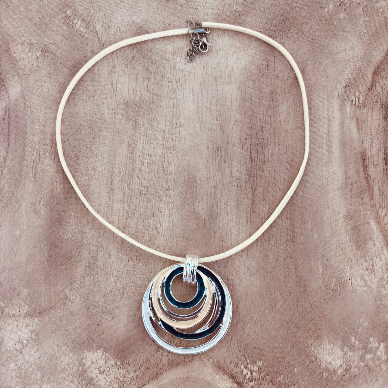 Golden Dawn Pendant Necklace – Modern & Sculptural